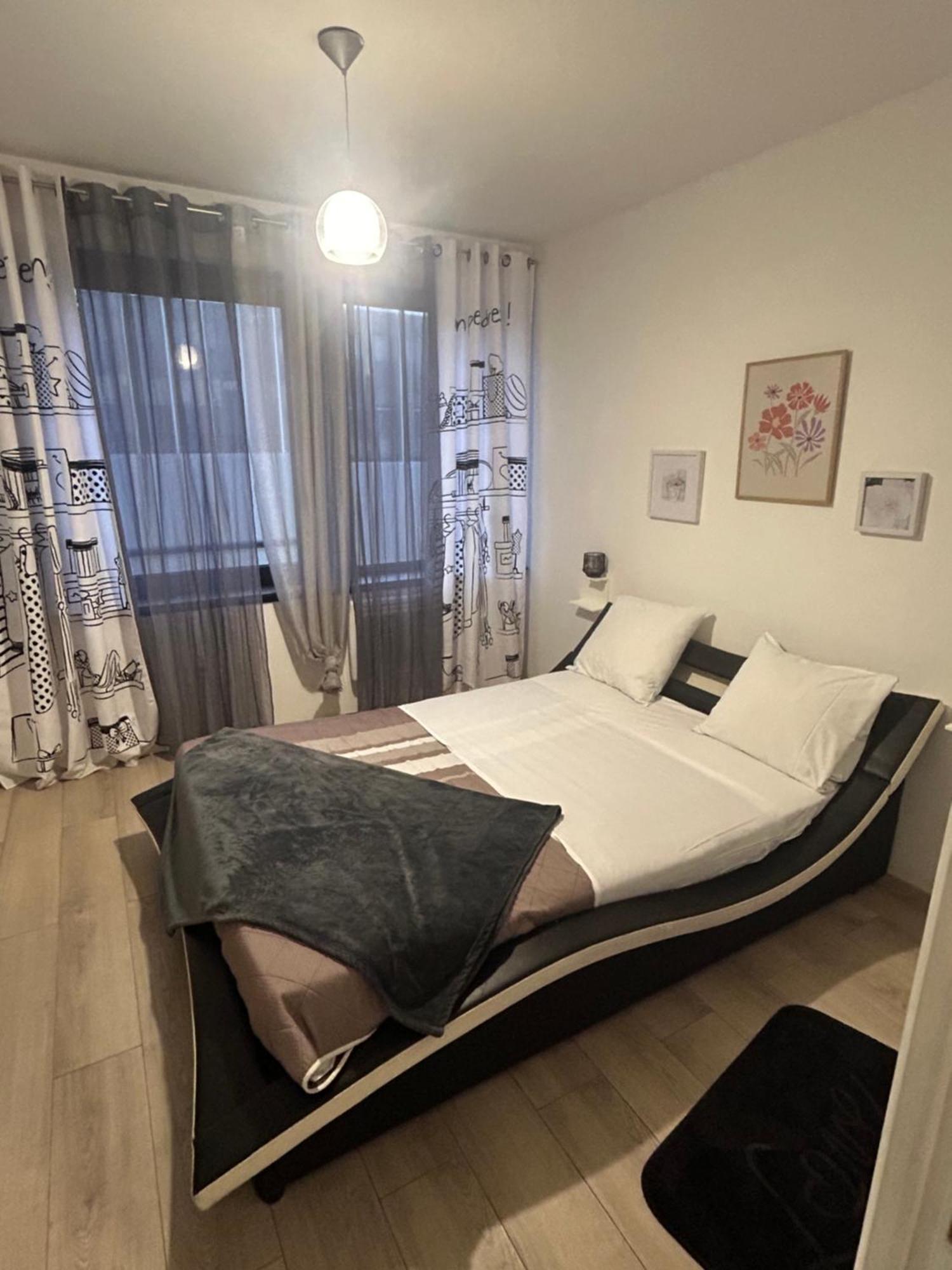 Coquet Appartement, Quartier Historique De Metz Centre Luaran gambar